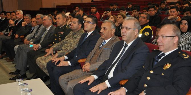 Reyhanlı’da Çanakkale Zaferi’nin 102’nci Yıldönümü Kutlandı