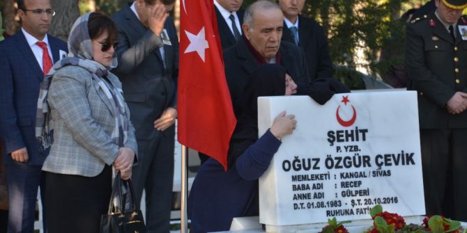 İzmir’in İlçelerinde Duygu Yüklü 18 Mart Törenleri