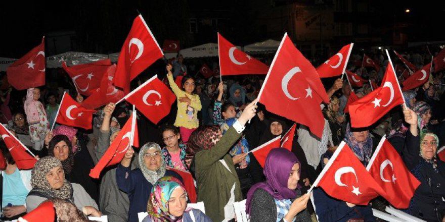 Bozüyüklüler Demokrasi Nöbetinde