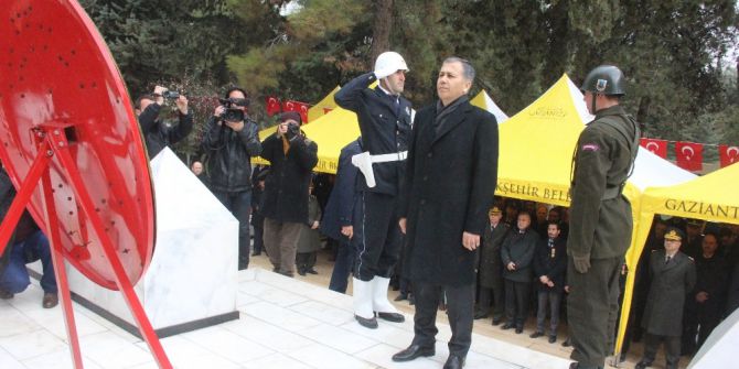 Çanakkale Zaferinin 102. Yıl Dönümünde Şehitler Anıldı