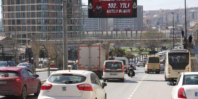 Trafik Levhalarında Çanakkale Zaferi Mesajı