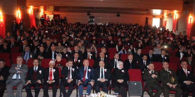 Büyük Destanı Anlattılar