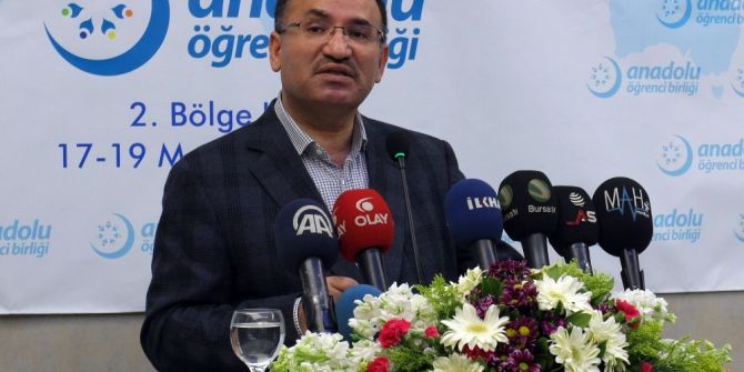 Bakan Bozdağ: "Herkesi Bir Panik Ve Korku Sarmış Durumda"