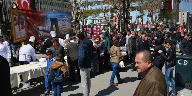 Uşaklı Aşçılar Çanakkale Şehitlerini Unutmadı