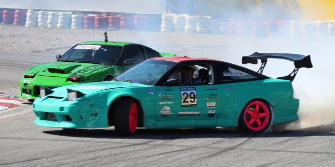 Şampiyonlar Piste Çıktı