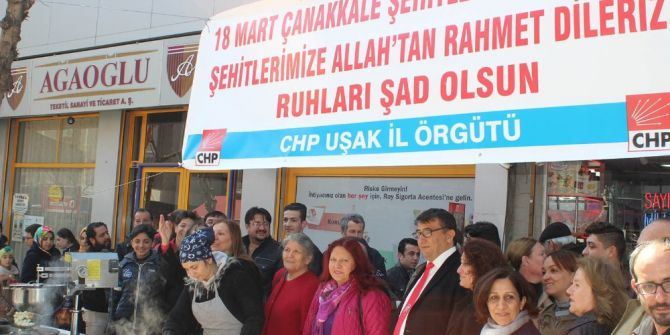 Chp Uşak İl Örgütü Çanakkale Şehitleri İçin Lokma Dağıttı