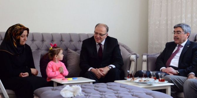 Koçer’den Şehit Ailesine Ziyaret