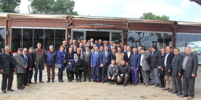 Atakum’da Milletvekili Ve Başkanlar Muhtarlarla Buluştu