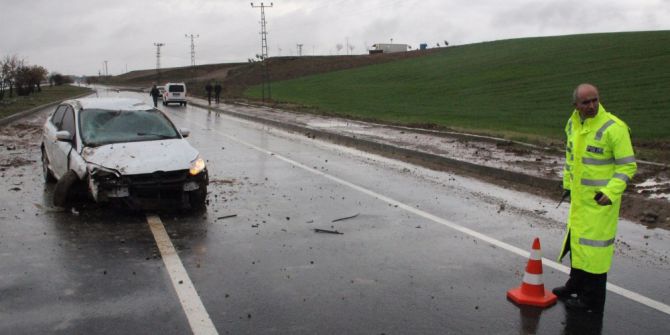 Batman’da Kontrolden Çıkan Otomobil Takla Attı: 4 Yaralı