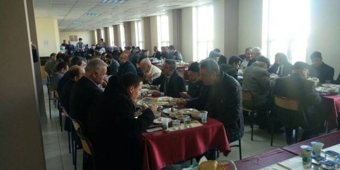 Altıntaş’ta Şehit Aileleri Ve Gazilere Yemek