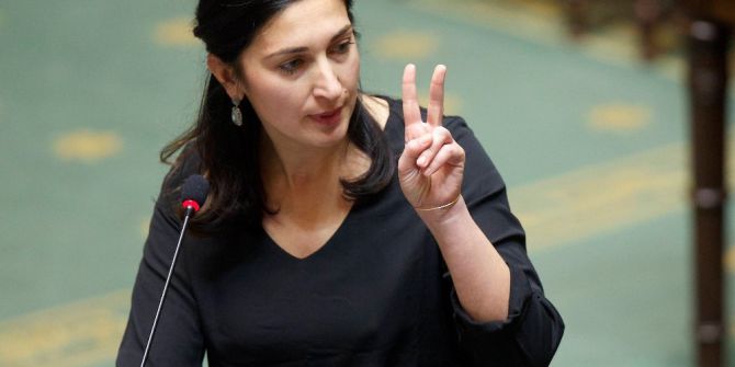 Türkiye Kökenli Bakan Zuhal Demir Belçika’da Başörtüsü Yasağına Sevindi