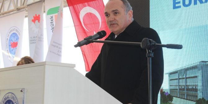 Bilim Sanayi Ve Teknoloji Bakanı Özlü: “Türkiye’nin Gerçek Açığı Teknoloji Açığıdır”