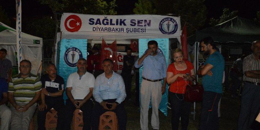 Sağlık-sen’den Demokrasi Nöbetine Destek