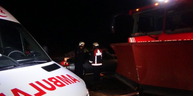 Tem Otoyolunda Feci Kaza: 1 Ölü, 1 Ağır Yaralı