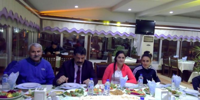 Hakkarigücü Kadın Futbol Takımı Van’da Ağırlandı