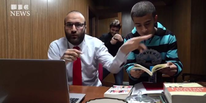 Bbc’deki Canlı Yayın Kazasının Yerli Versiyonu İzleyenleri Güldürüyor