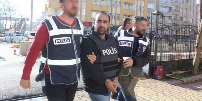 Cinayet Zanlısı Çıkarıldığı Mahkemece Tutuklandı