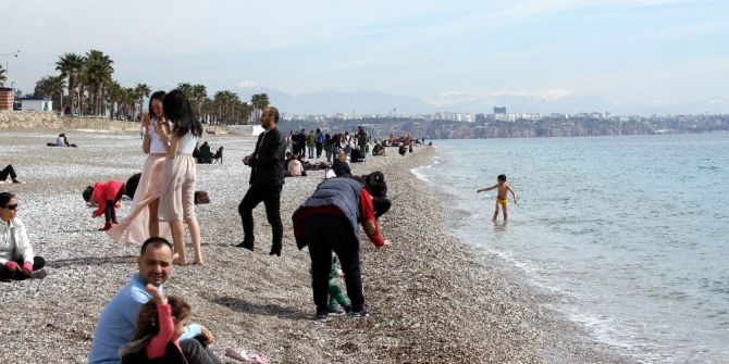 Antalya’da Kar Manzaralı Deniz Keyfi