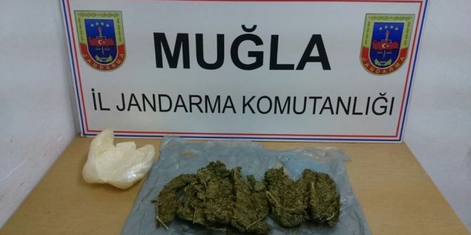 Çetibeli Jandarma Noktası Uyuşturucu Tacirlerine Geçit Vermiyor