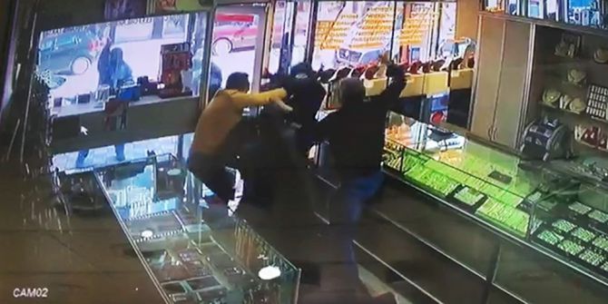 Ataşehir’deki Kanlı Soygun Girişimi Kamerada