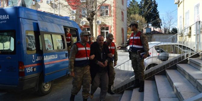 Kaçak Kazı Yapan 4 Şahıs Yakalandı