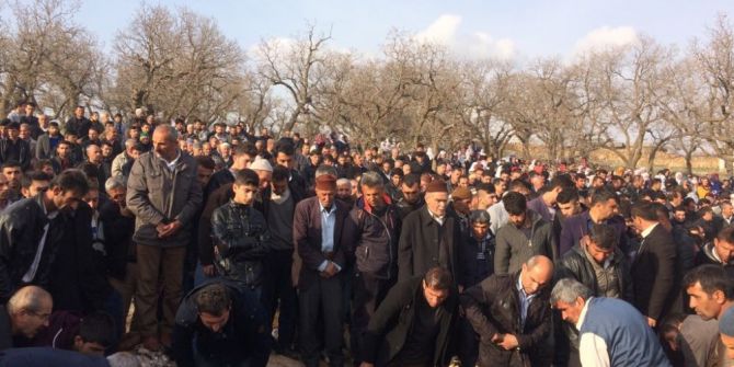 Yangında Ölen 3 Kardeş Toprağa Verildi