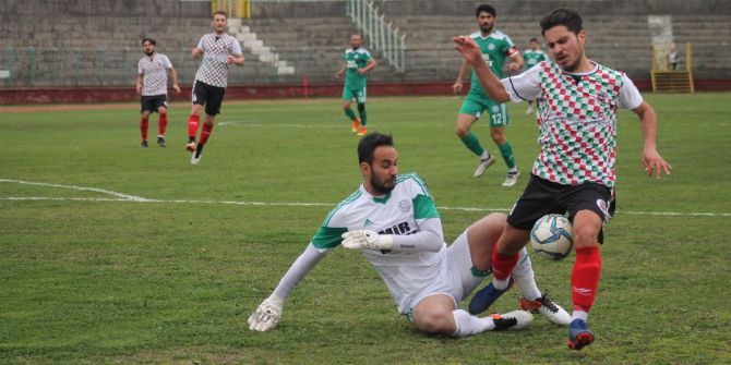 Yalovaspor Kendini Ateşe Attı