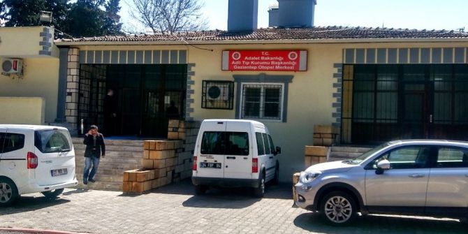 Tartıştığı Ağabeyini 15 Yerinden Bıçaklayarak Öldürdü