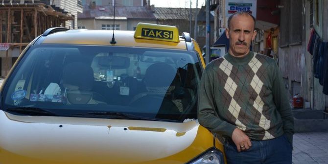 Yolcu Otobüsü İle Taksi Çarpıştı: 1 Ölü