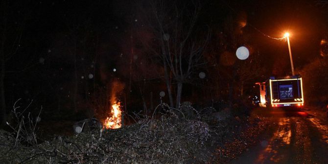 Tosya’da İki Katlı Bağ Evi Tamamen Yandı