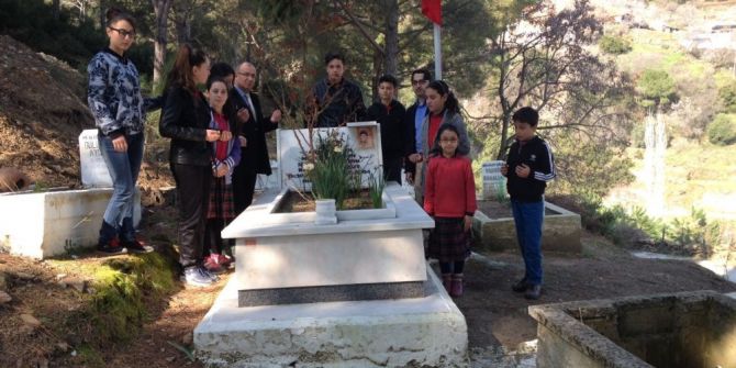 Koçarlı’da Öğrenciler Şehit Ailesini Ziyaret Etti