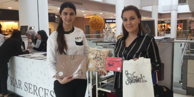 Mülteci Kadınların “Kar Serçesi” Sergisi Yoğun İlgi Görüyor