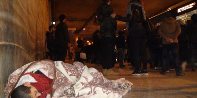 Taksim’de Battaniye Sarılı Uyuyan Çocuk Yürekleri Sızlattı