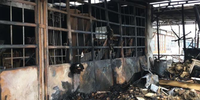 Patrona Kızdı, İş Yerini Yaktı