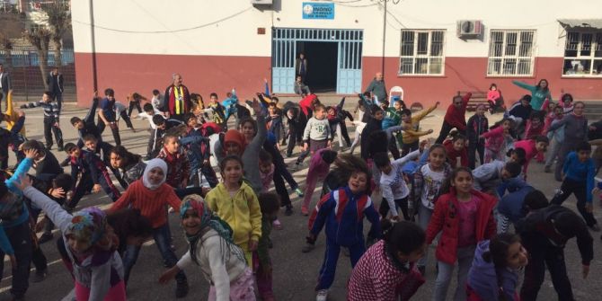 Adıyaman’da Tüm Öğrenciler Derse Spor Yaparak Başladı