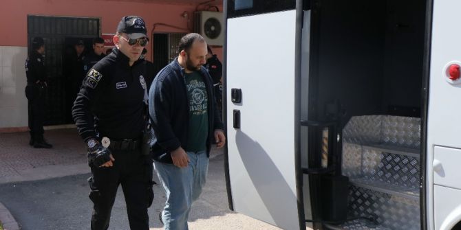 Adana’da ’Bylock’ Kullanan 1’i Kadın 14 Polis Adliyeye Sevk Edildi