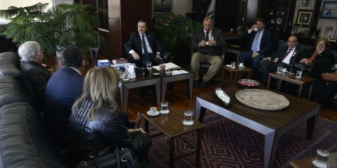 Kktc Şehit Ailelerinden Ataç’a Ziyaret