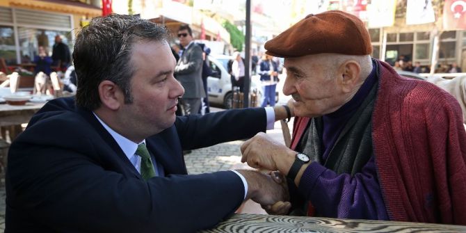 Buca Belediyesinden 65 Yaş Üstü Vatandaşlara ’Çay’ Jesti