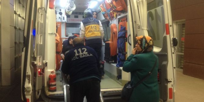 İki Otomobil Çarpıştı: 1 Yaralı