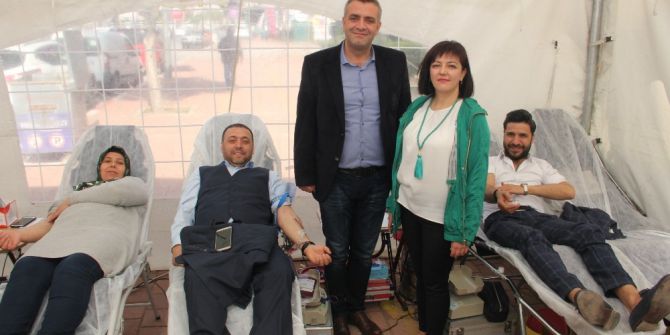 Ak Parti’den Kan Bağışı Kampanyası