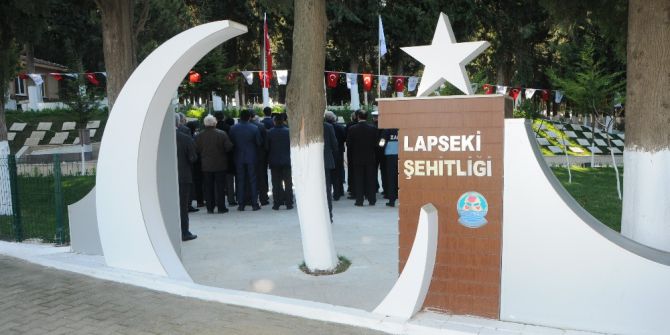 Lapseki’de Şehitlik Ziyareti