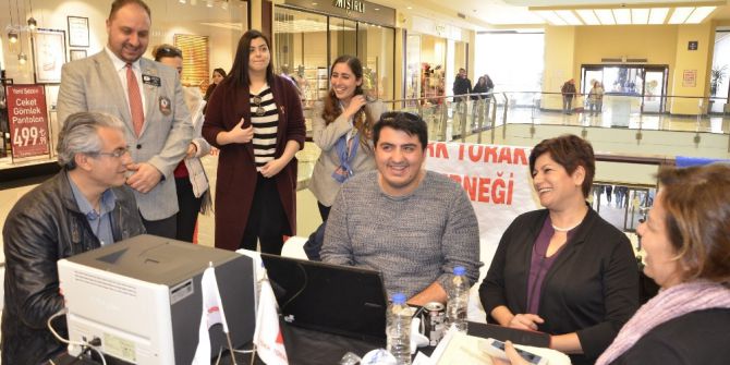 İzmir’de Vatandaşlara Koah Testi