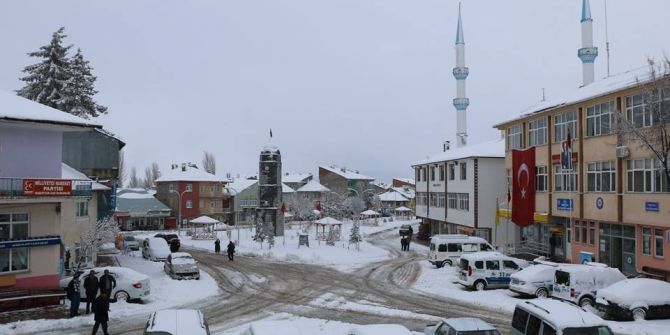 Tokat’ta Kar Yağışı Yüksek Kesimlerde Etkili Oldu