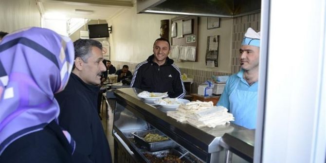 Vali Kaymak, Esnafı Ziyaret Etti