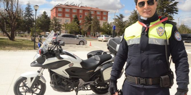 Yaz Aylarında Trafik Şahinlere Emanet