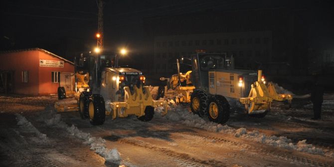 Yüksekova’da Kar Mücadele Çalışması