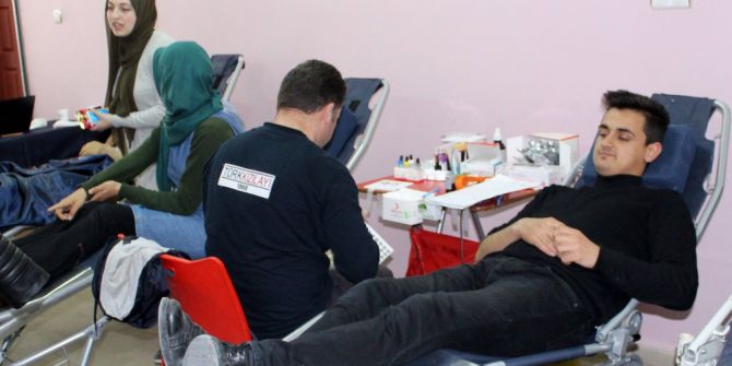 Neü’de Kan Bağışı Kampanyasına Yoğun İlgi
