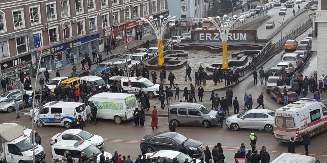 Erzurum’da Bıçaklı Gençler Dehşet Saçtı
