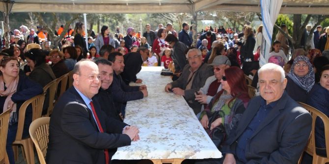 Efeler, Çanakkale Şehitlerini Çayyüzü Şehitliği’nde Andı