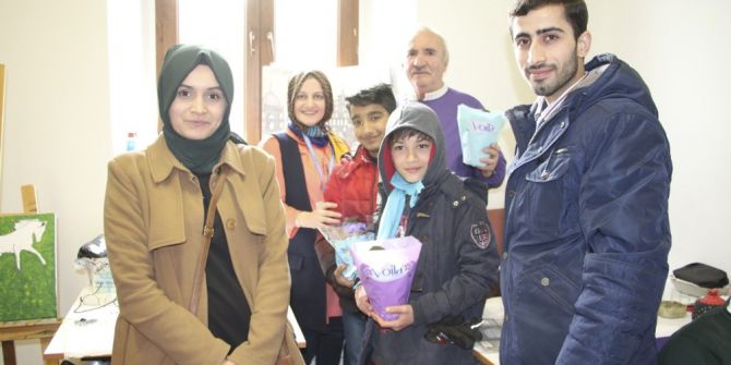 Gençlik Merkezi Öğrencileri Yaşlıları Unutmadı